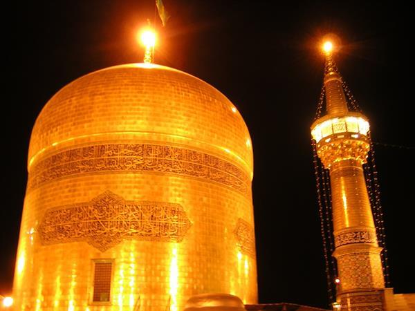 سفر به مشهد مقدس با تسهیلات رفاهی ویژه کارکنان دانشگاه آغاز شد