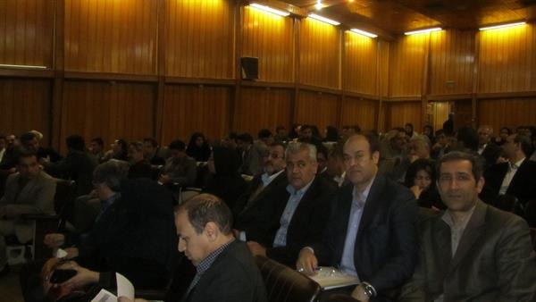 اولین جلسه آموزش نحوه پیاده سازی دستورالعمل پرداخت مبتنی بر عملکرد پزشکان و کارکنان غیر پزشک در بیمارستان ها و مراکز آموزشی درمانی وابسته به دانشگاه علوم پزشکی کرمانشاه