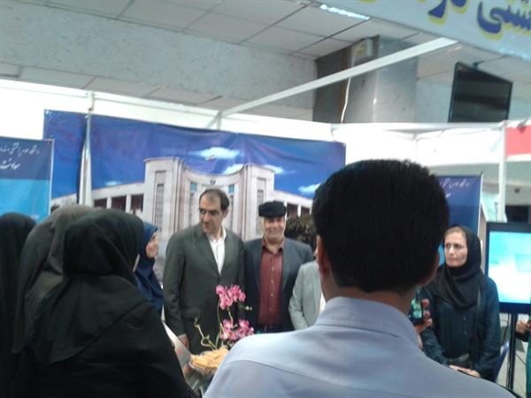 گزارش تصویری برپایی غرفه معاونت درمان دانشگاه  کرمانشاه در نمایشگاه ترویج زایمان طبیعی در تهران و بازدید وزیر